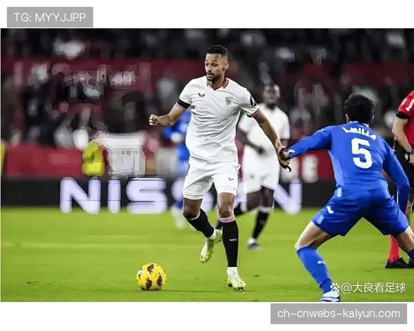 官方:塞维利亚后卫夸西因膝盖韧带扭伤,将缺席本赛季剩余比赛 官方:塞维利亚后卫夸西因膝盖韧带扭伤,将缺席本赛季剩余比赛